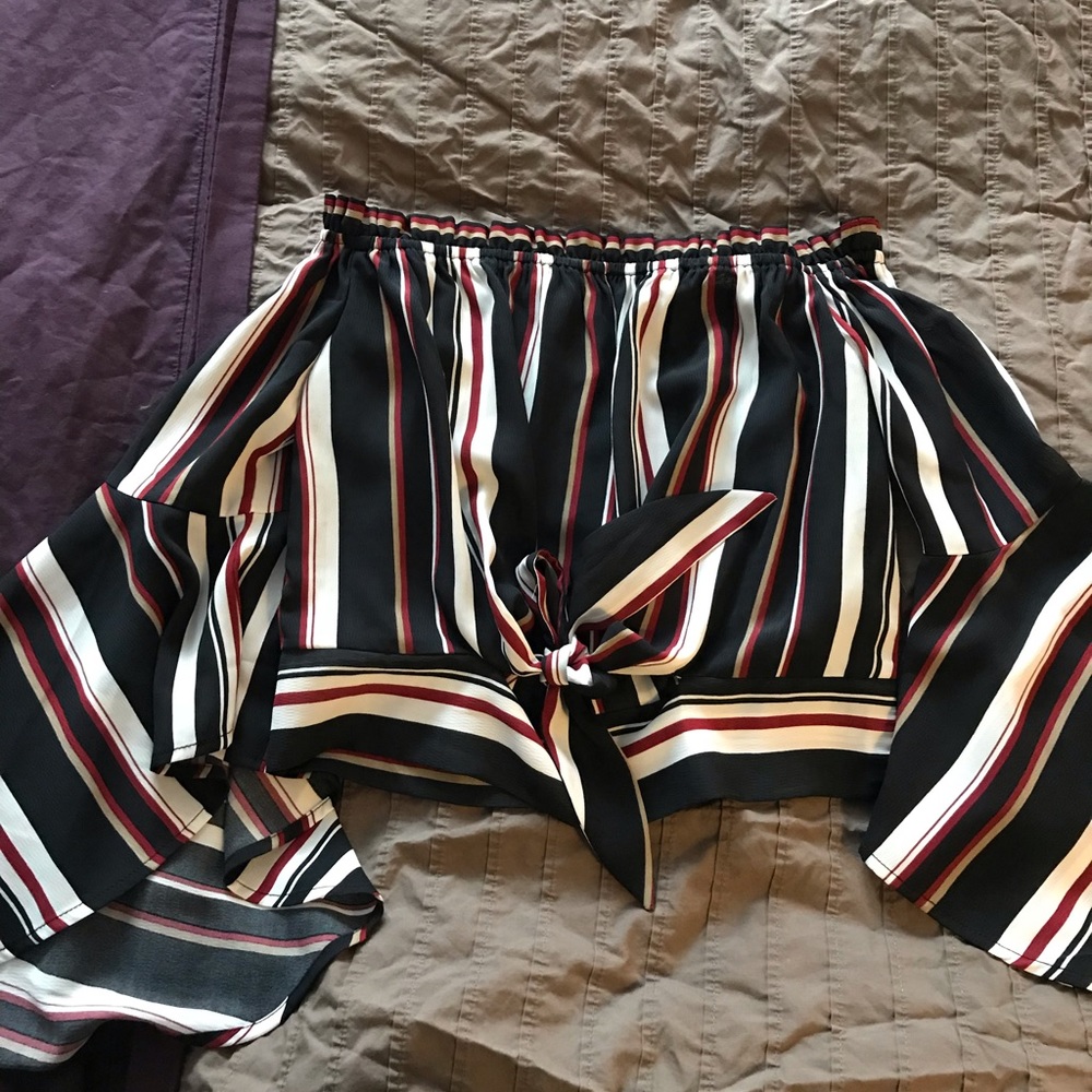 Guess cropped top
